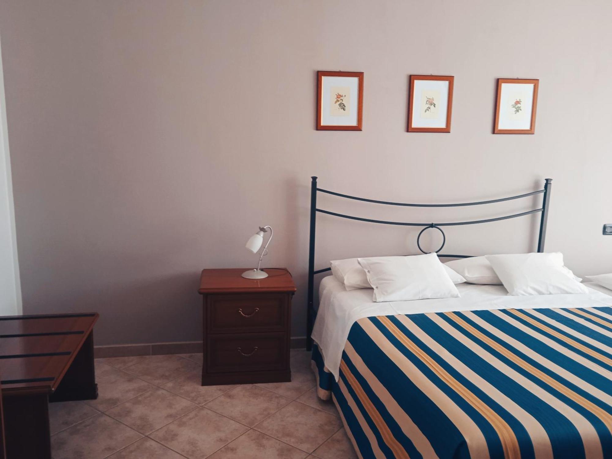 Alloggio per agriturismo Cascina Longoria Neive
