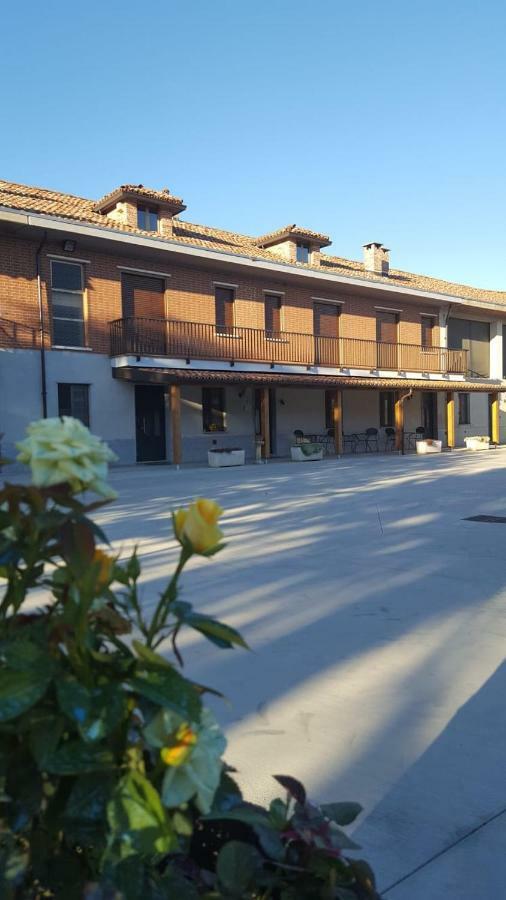 Alloggio per agriturismo Cascina Longoria *